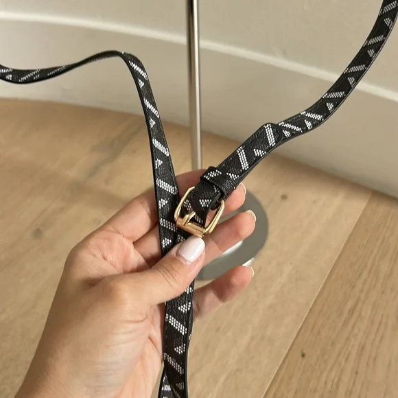 The Y bag in black - Picture 5 of 6